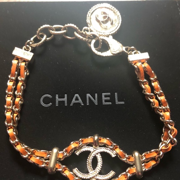 CHANEL-AUTHENTIC RARE VTG Leather/Metal BRACELET - Picture 16 of 16